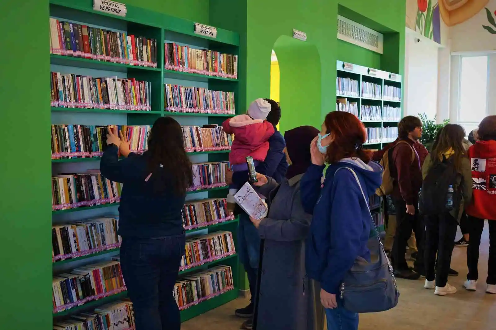 Kitap Kahve’nin ilki dolup taşınca ikincisi hizmete açıldı