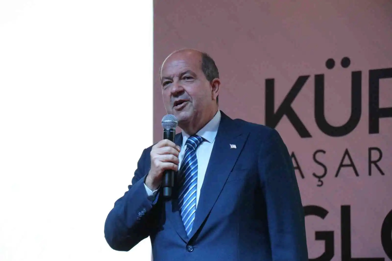 KKTC Cumhurbaşkanı Ersin Tatar: “Kıbrıs adasında Türkiye Cumhuriyeti garantörlüğünü sürdürecektir”
