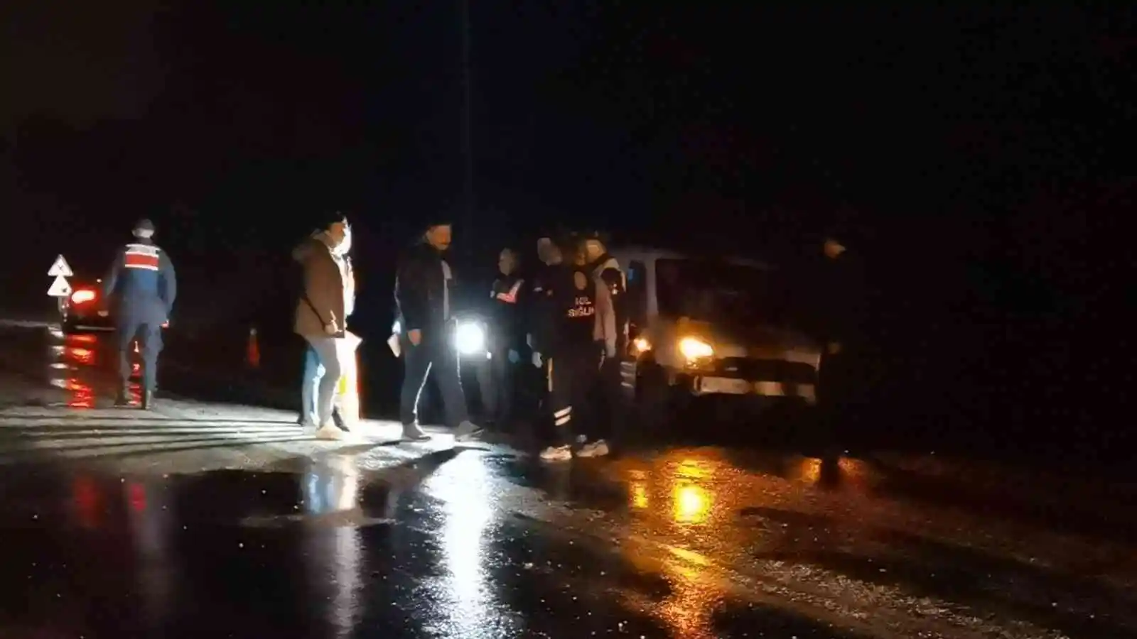 Kontolden çıkan araç yamaca çarpıp 40 metre sürüklendi: 1 ölü