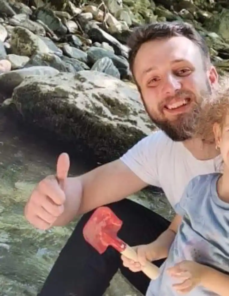 Kontolden çıkan araç yamaca çarpıp 40 metre sürüklendi: 1 ölü