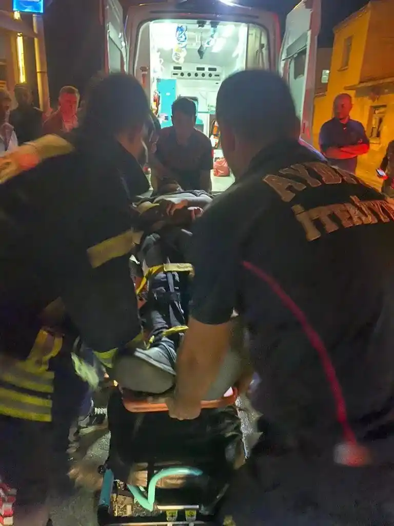 Kontrolden çıkan otomobil evin duvarına çarptı: 1 yaralı