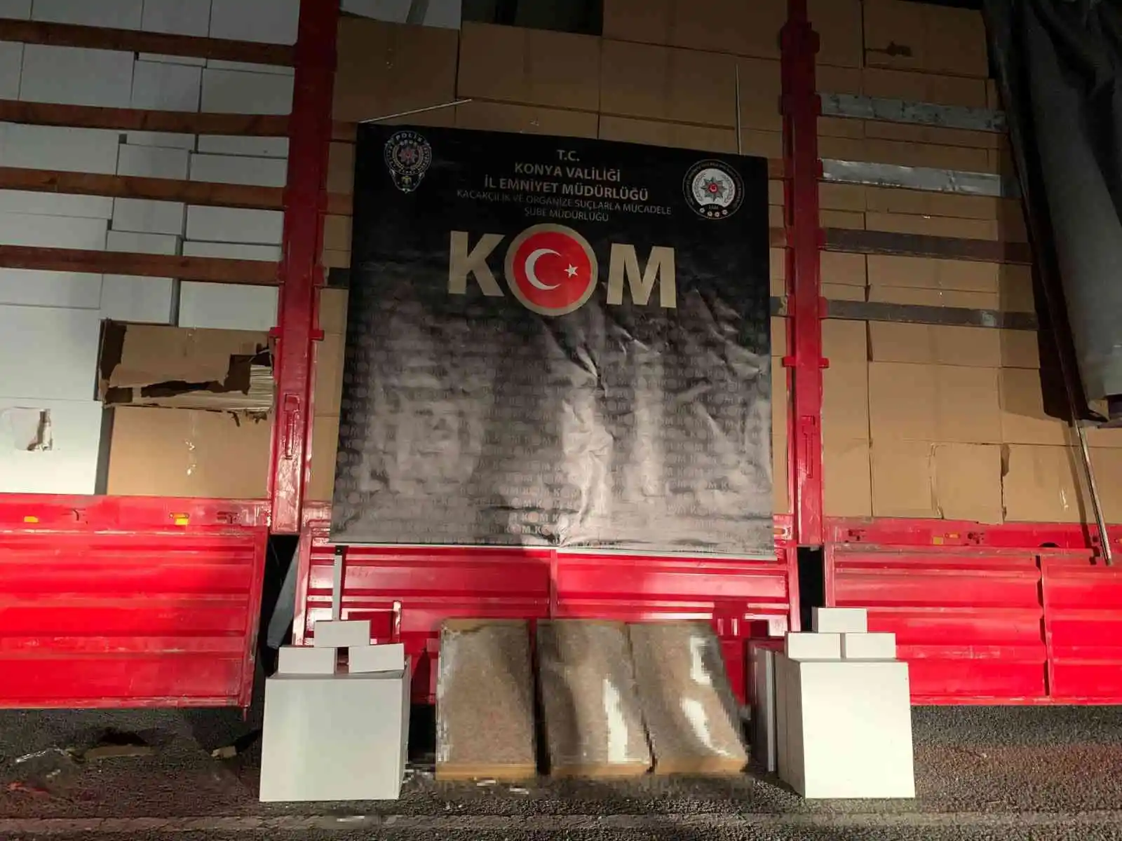 Konya'da 6 milyon 900 bin adet sigara ve makaron ele geçirildi