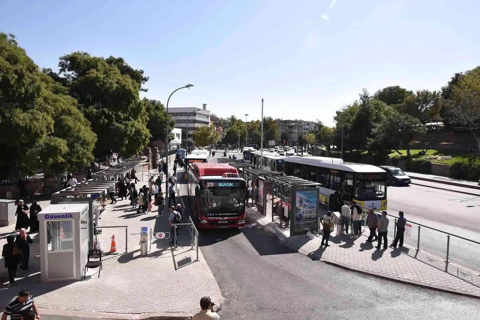 Konya’da turnike sistemiyle otobüslerin bekleme süresi ve karbon emisyonu azaldı
