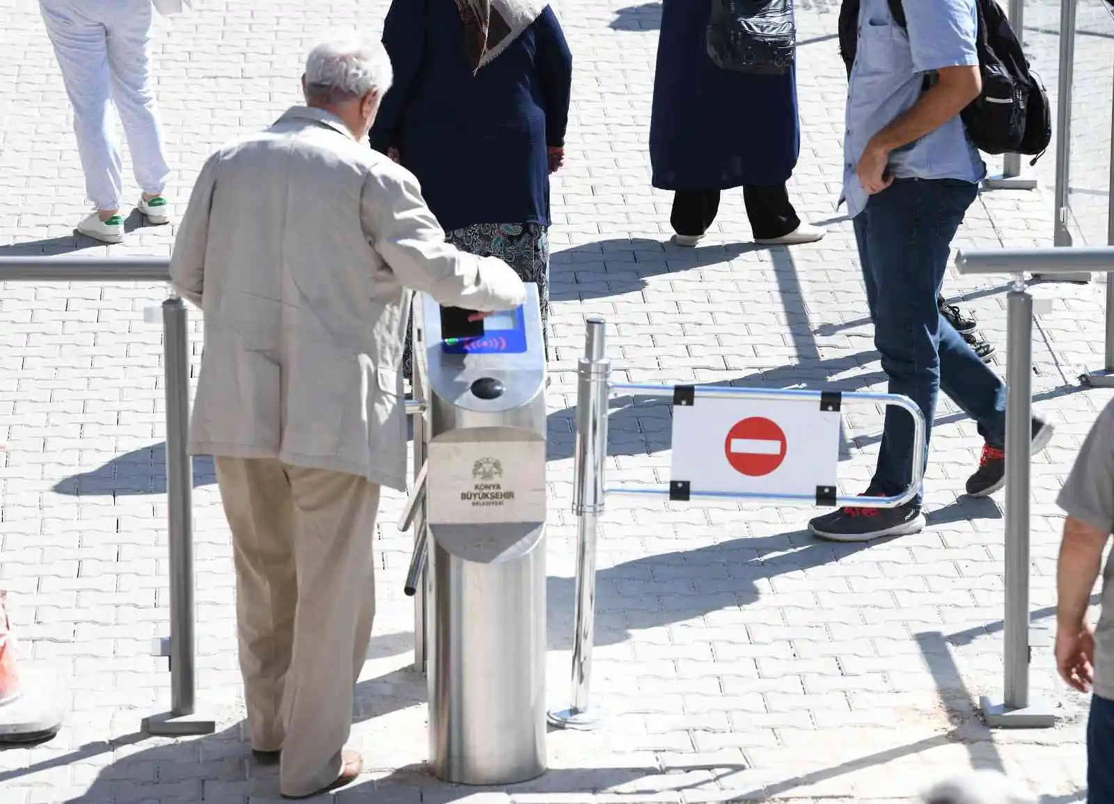 Konya’da turnike sistemiyle otobüslerin bekleme süresi ve karbon emisyonu azaldı
