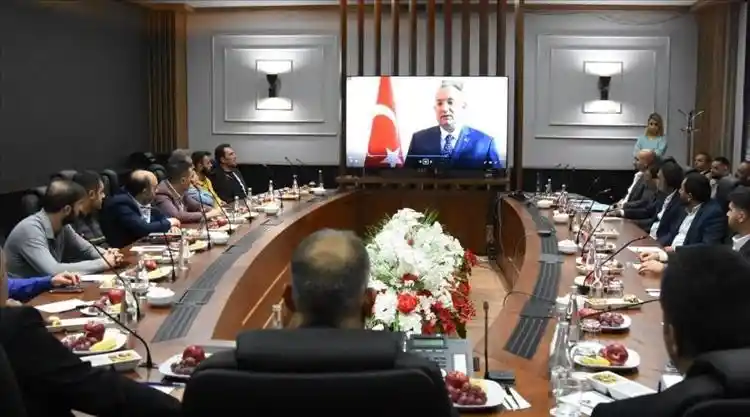 Kosova Kalkınma Bakanı Fikrim Damka DAİB’i ziyaret etti