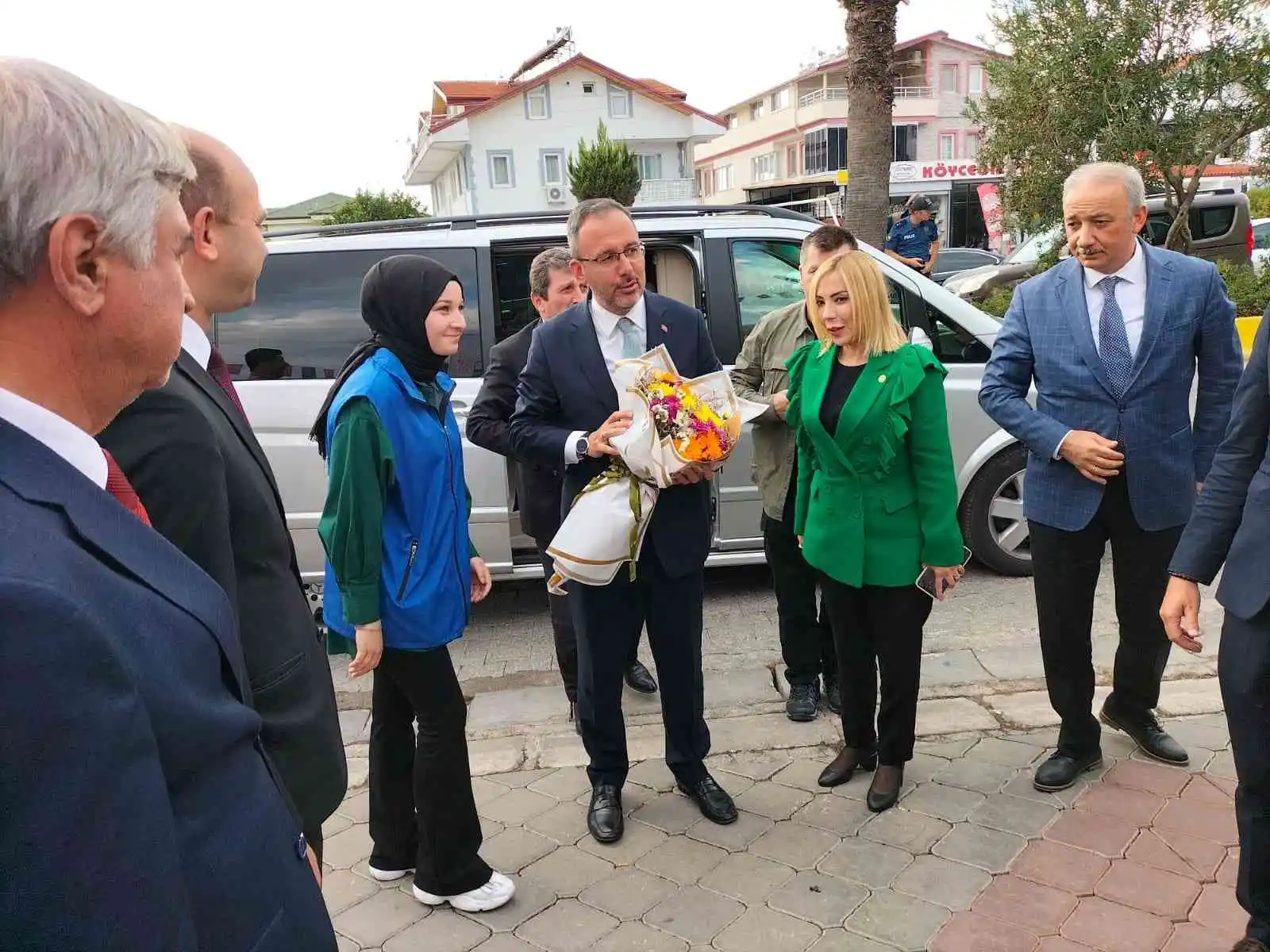Köyceğiz Gençlik Merkezi ve Spor Salonu açıldı