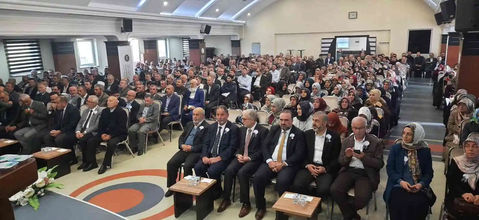 Kurt “Samimiyetle söylenen söz kulaktan gönle gider