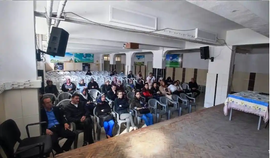 Kütahya'da "En İyi Narkotik Polisi Anne" projesi çerçevesinde 185 kişiye eğitim verildi