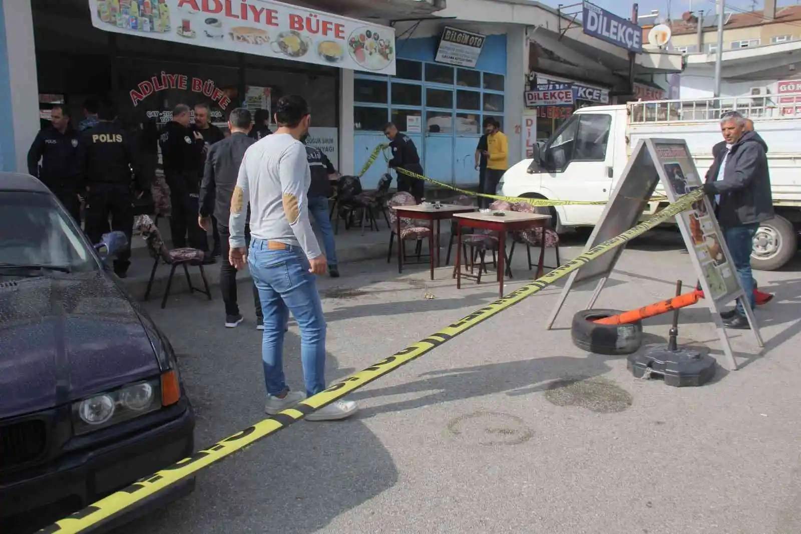 Mahkeme çıkışında davalı oldukları gencin babasını öldüren zanlı tutuklandı