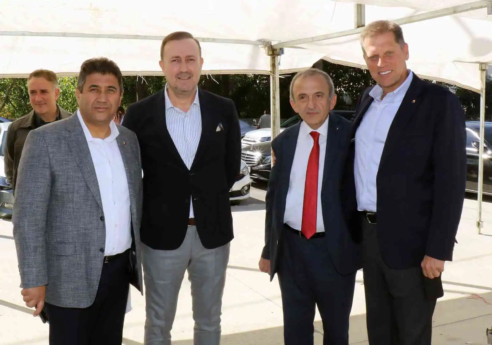 Manisa TSO meslek komiteleri ve meclis üyelerini seçti