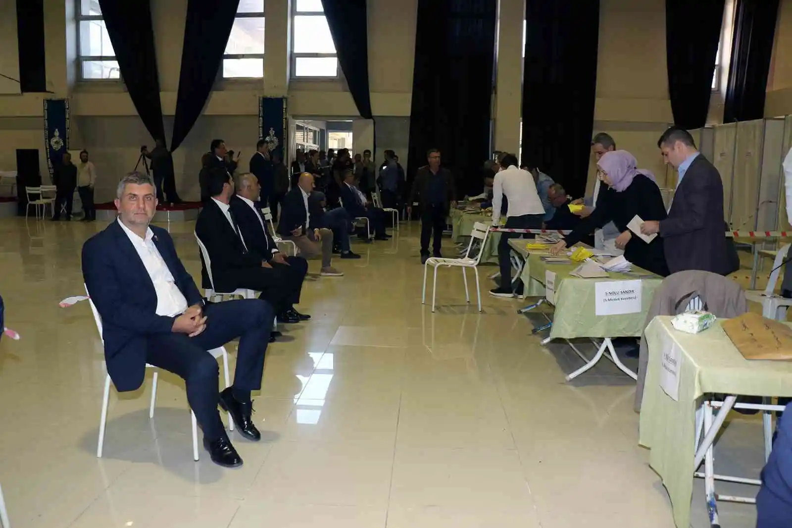 Manisa TSO meslek komiteleri ve meclis üyelerini seçti
