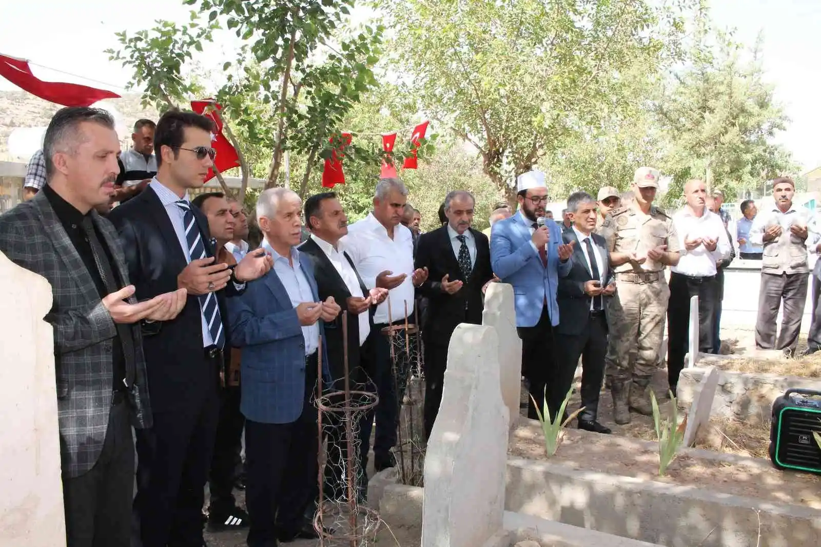 Mardin’de PKK’nın 29 yıl önce bomba ile katlettiği 8’i çocuk 26 kişi anıldı
