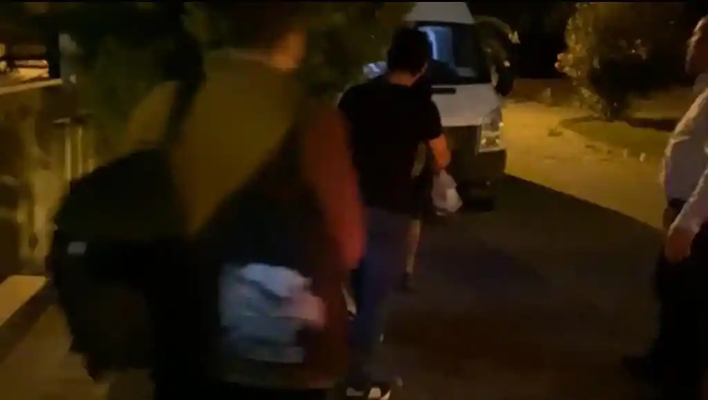 Marmaris’te bir otelde 66 düzensiz göçmen yakalandı