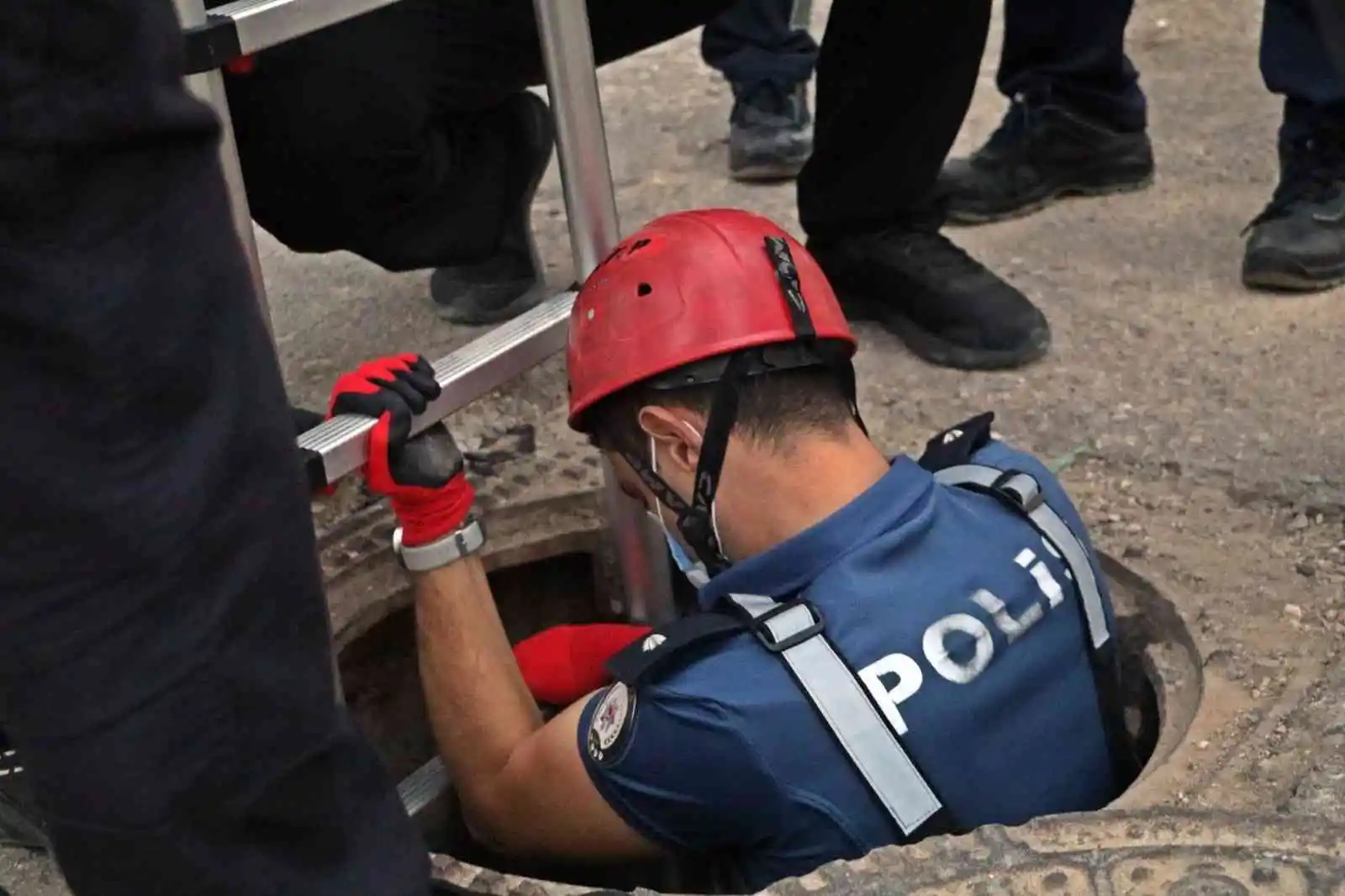 Mermerciye bırakılan ’ceset krokisi’ ekipleri alarma geçirdi
