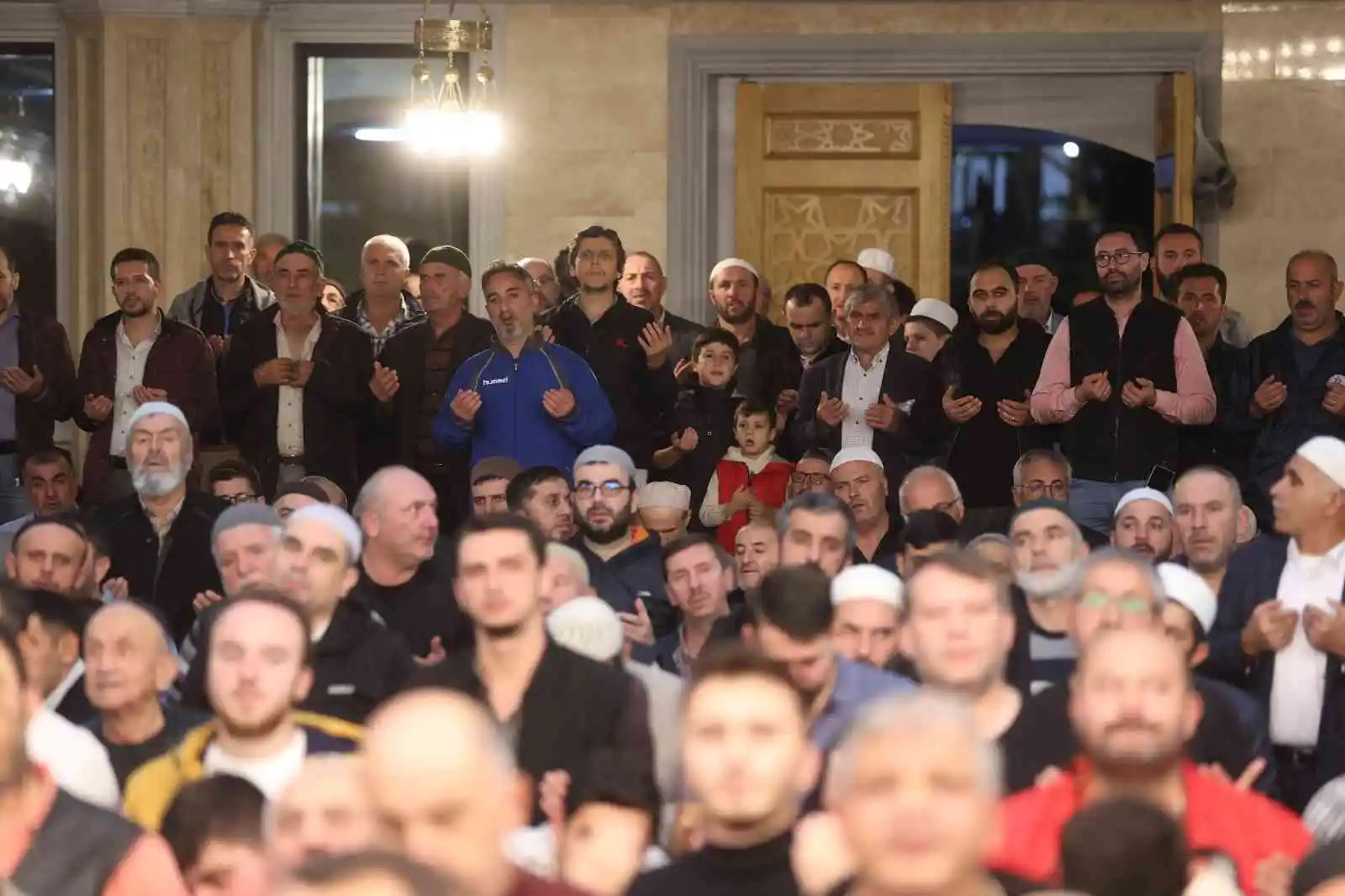 Mevlid Gecesi dualarla idrak edildi
