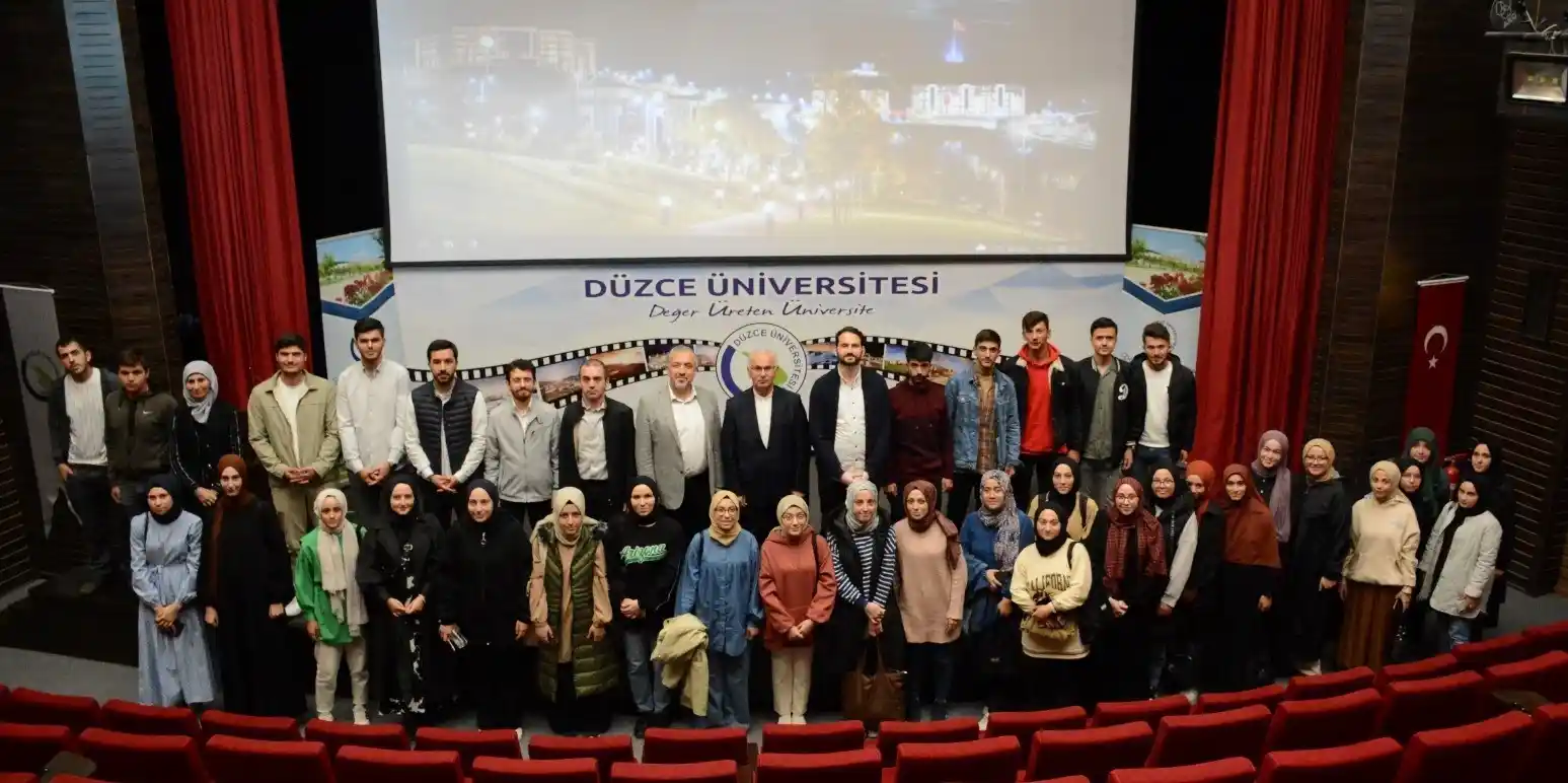 Mevlid kandili panelinde Hz. Muhammed'in hayatı anlatıldı
