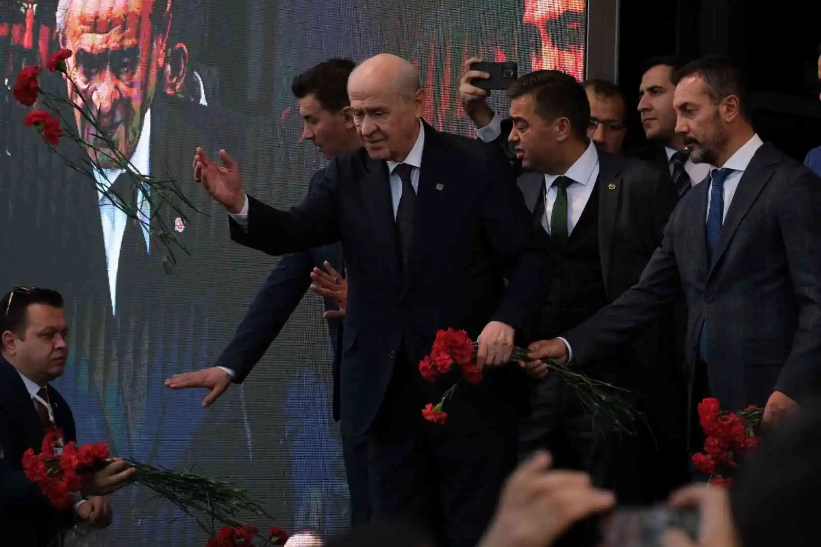 MHP lideri Bahçeli: “Türk Tabipleri Birliği’nin kapatılması, başkanının da bedel ödemesi haktır