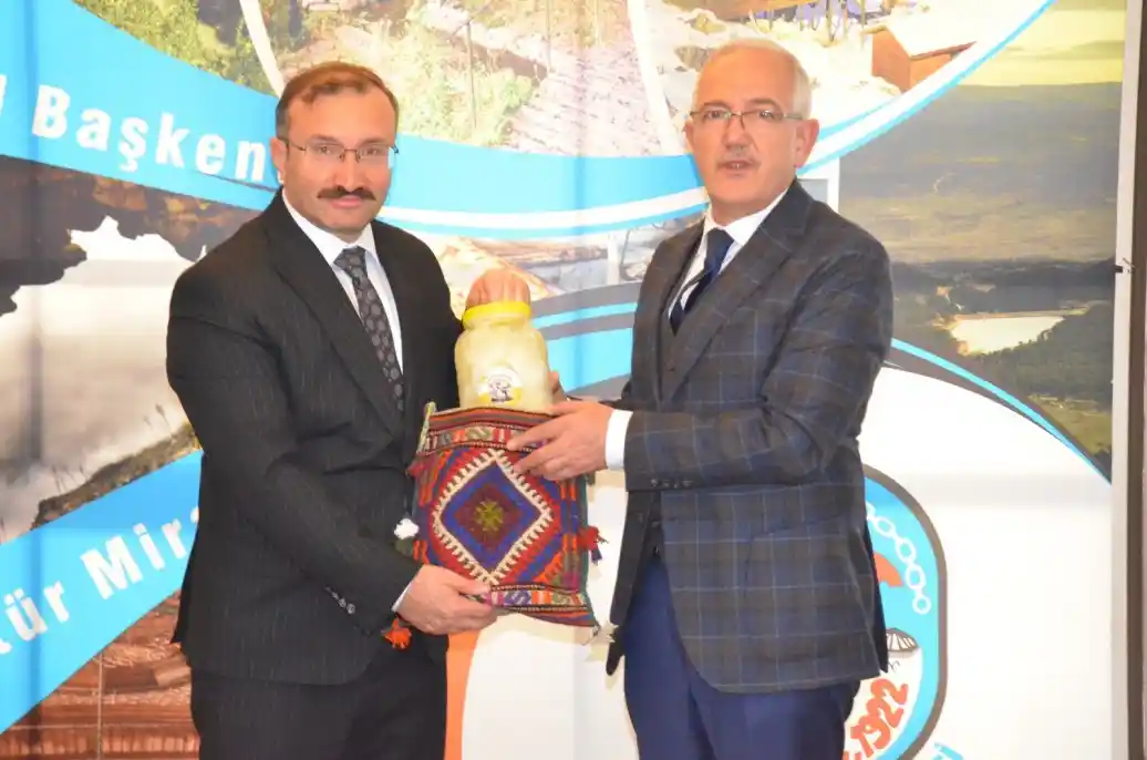 Milletvekili Bilen Emet'te, "2023'e Doğru Şehir Buluşmaları" programına katıldı
