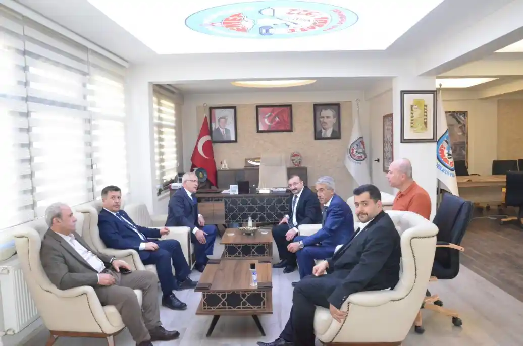 Milletvekili Bilen Emet’te, “2023’e Doğru Şehir Buluşmaları” programına katıldı