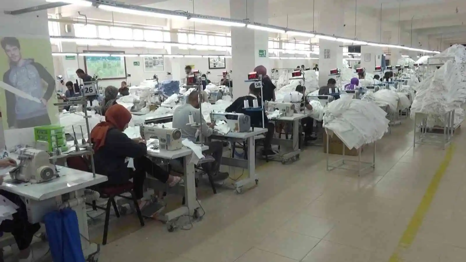 Muş’ta devlet destekli tekstil fabrikası 30 ülkeye ihracat yapıyor