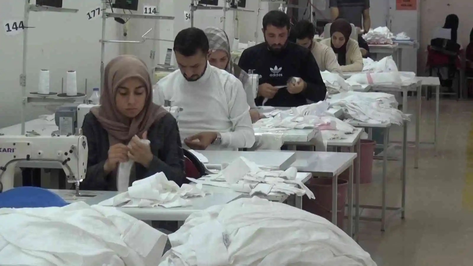 Muş’ta devlet destekli tekstil fabrikası 30 ülkeye ihracat yapıyor