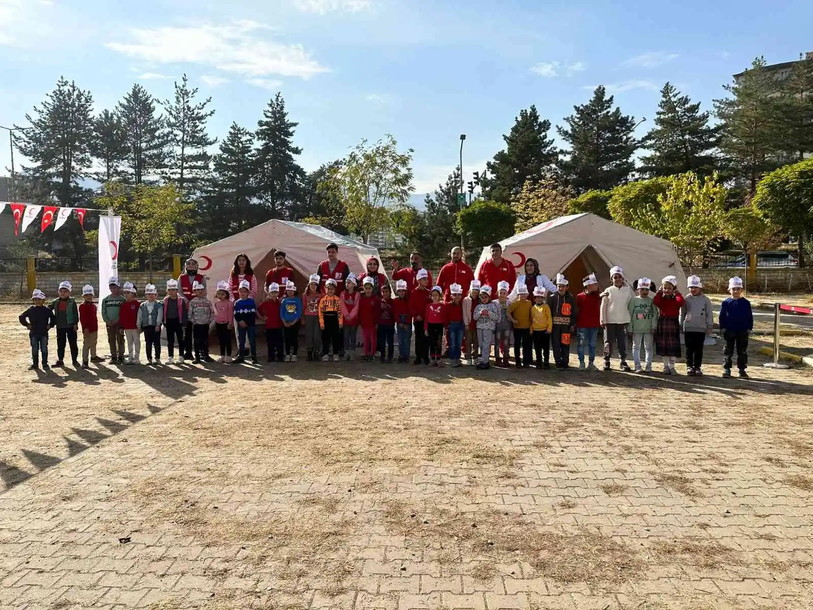 Muş’ta minik öğrencilere Kızılay ve afet konuları anlatıldı