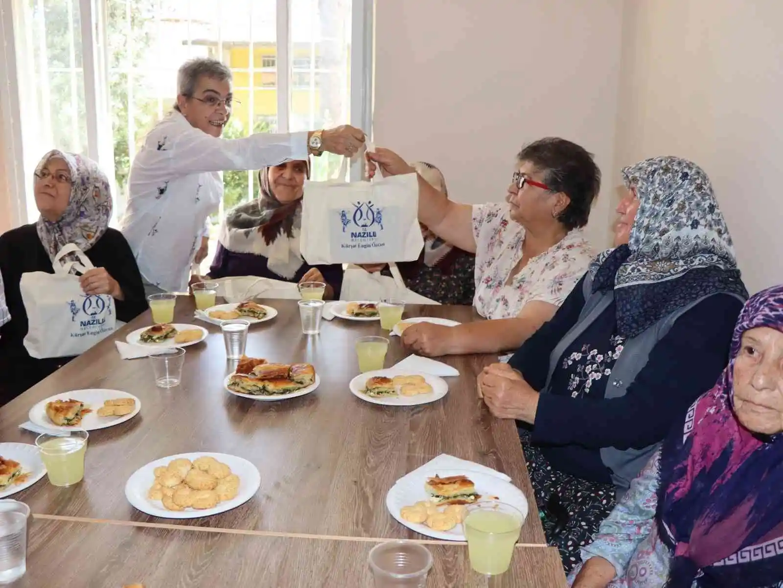 Nazilli’de 1 Ekim Dünya Yaşlılar Günü kutlandı
