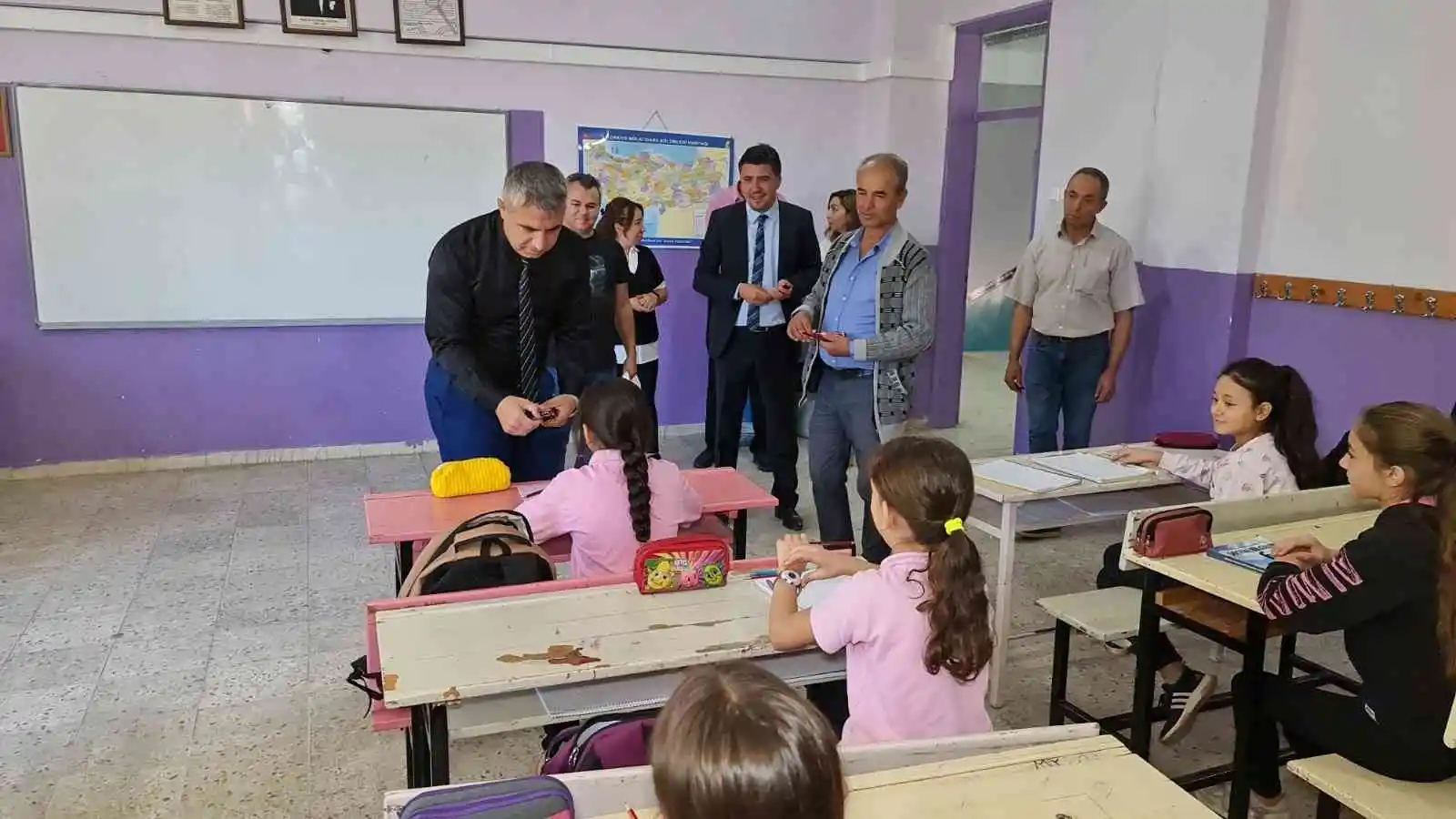 Nazilli’de ilçe milli eğitimin okul ziyaretleri sürüyor