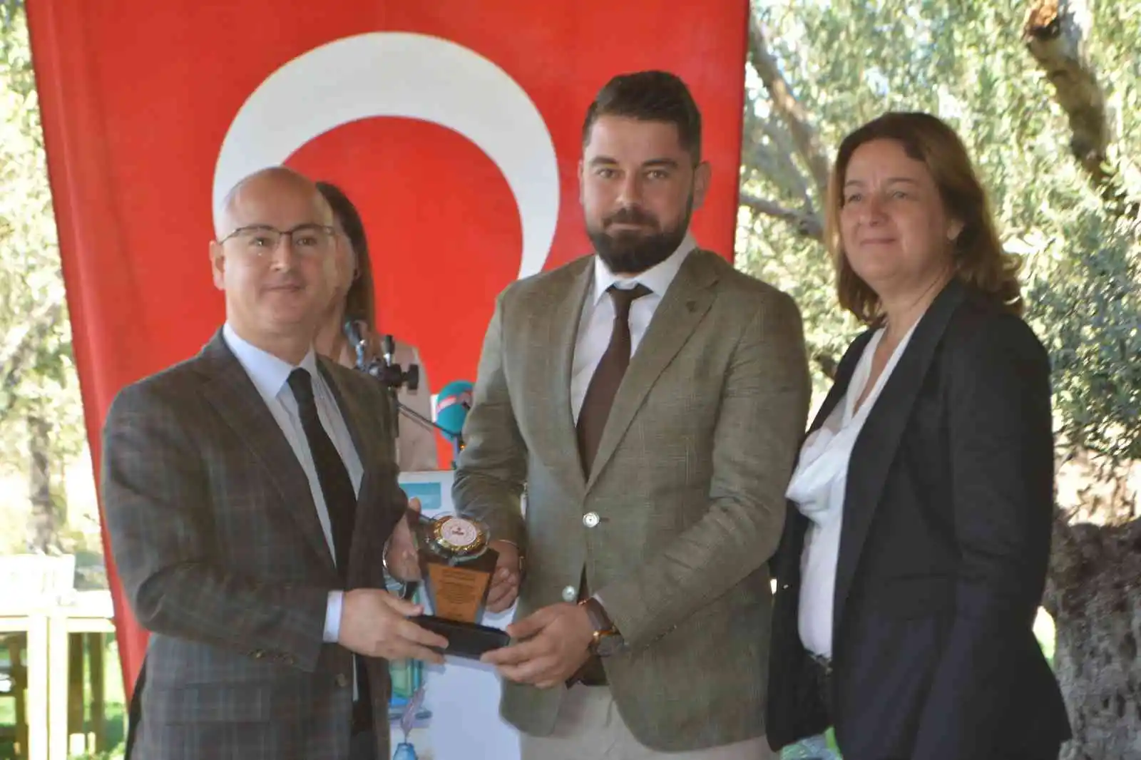 Öğrencilerden "Ayvalık Kıyılarından Öyküler" kitabı