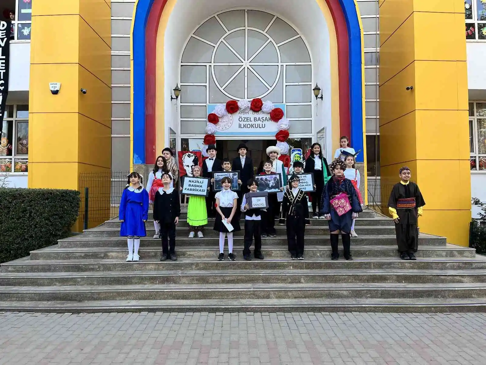 Özel Aydın Başak Koleji’nde Cumhuriyet coşkusu
