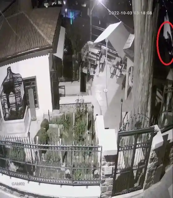 (Özel) Hırsızlar önce yatırlara dua etti, daha sonra muslukları çaldı