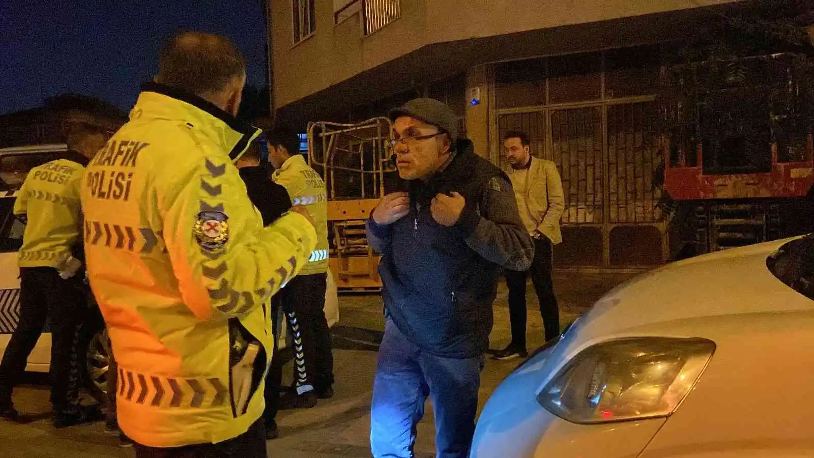 Polise yakalanan ehliyetsiz sürücü: 4 kere dosya yaktım