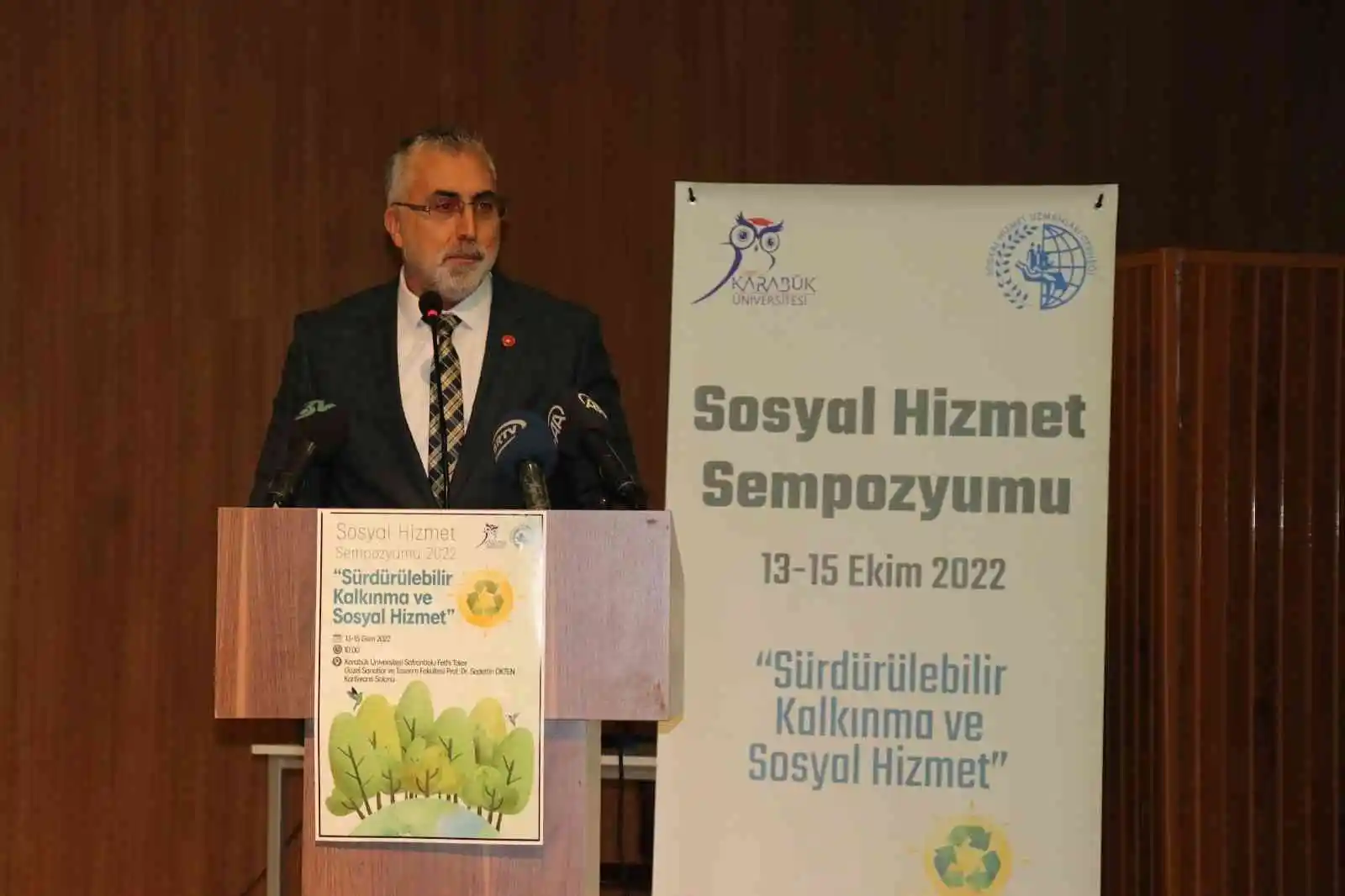 Prof. Dr. Işıkhan: "Türkiye'nin en önemli hedefi sosyal politikalarda refah ötesi uygulamalara geçmektir"