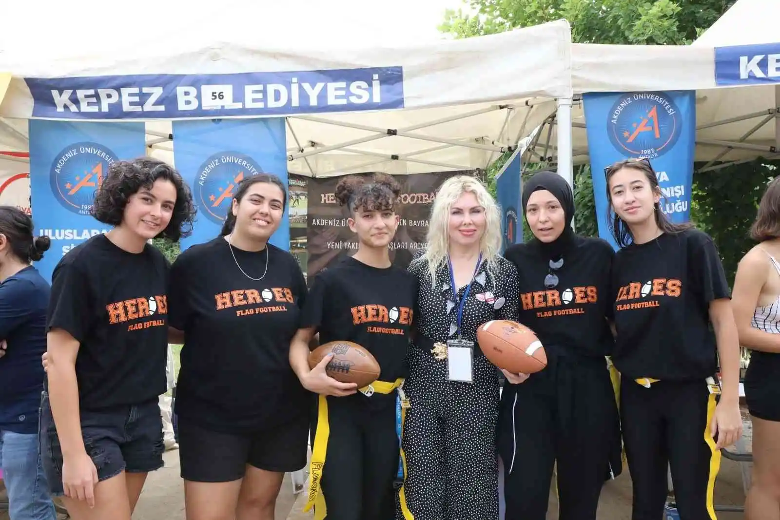 Rektör Özkan, öğrenci toplulukları tanıtım günlerine katıldı
