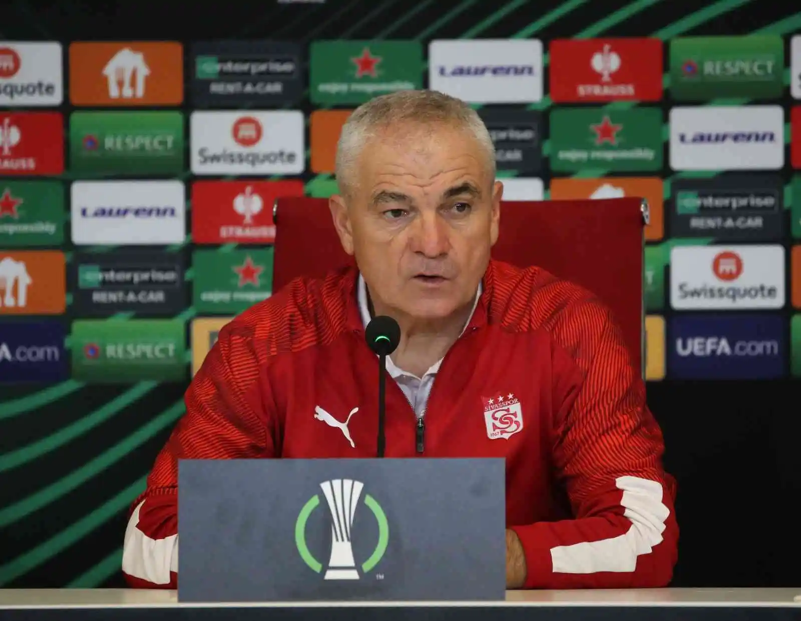 Rıza Çalımbay: “Takımımla gurur duyuyorum”