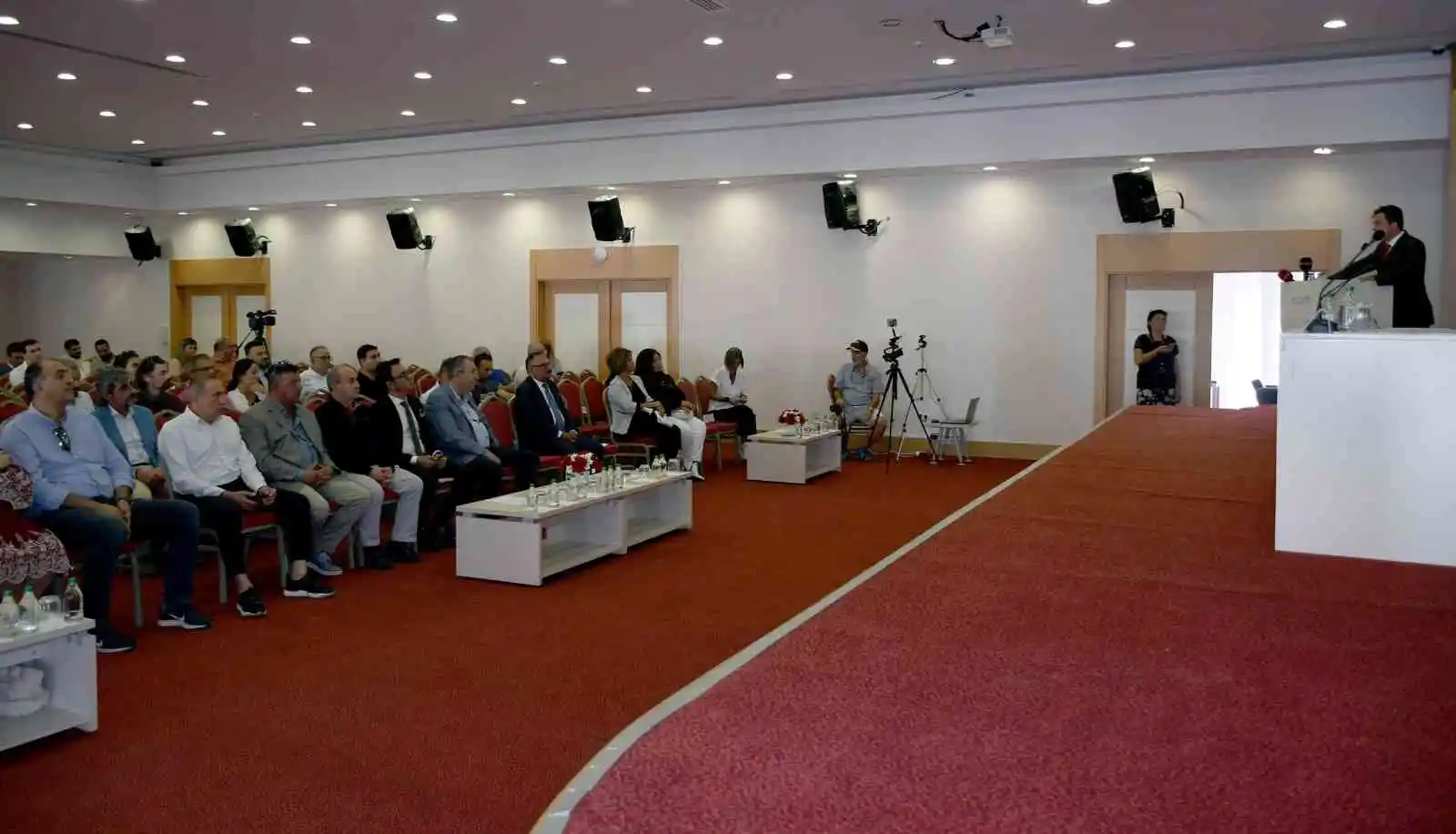 Rus ve Türk yatırımcı temsilcileri Kuşadası’nda buluştu