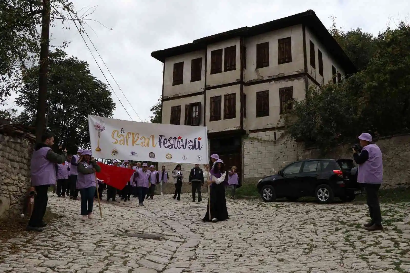 Safran Hasadı Festivali’nin 6’ncısı kortej yürüyüşü ile başladı