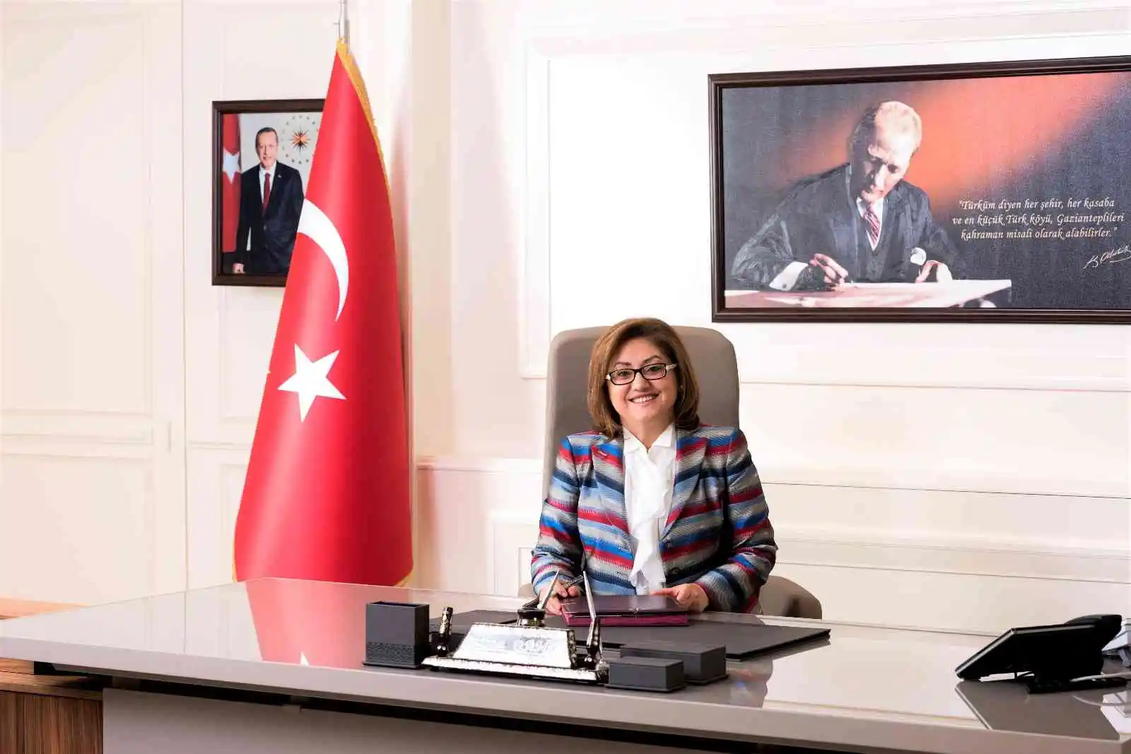 Şahin: "Böyle kahraman bir milletin mensubu olmaktan iftihar ediyoruz"