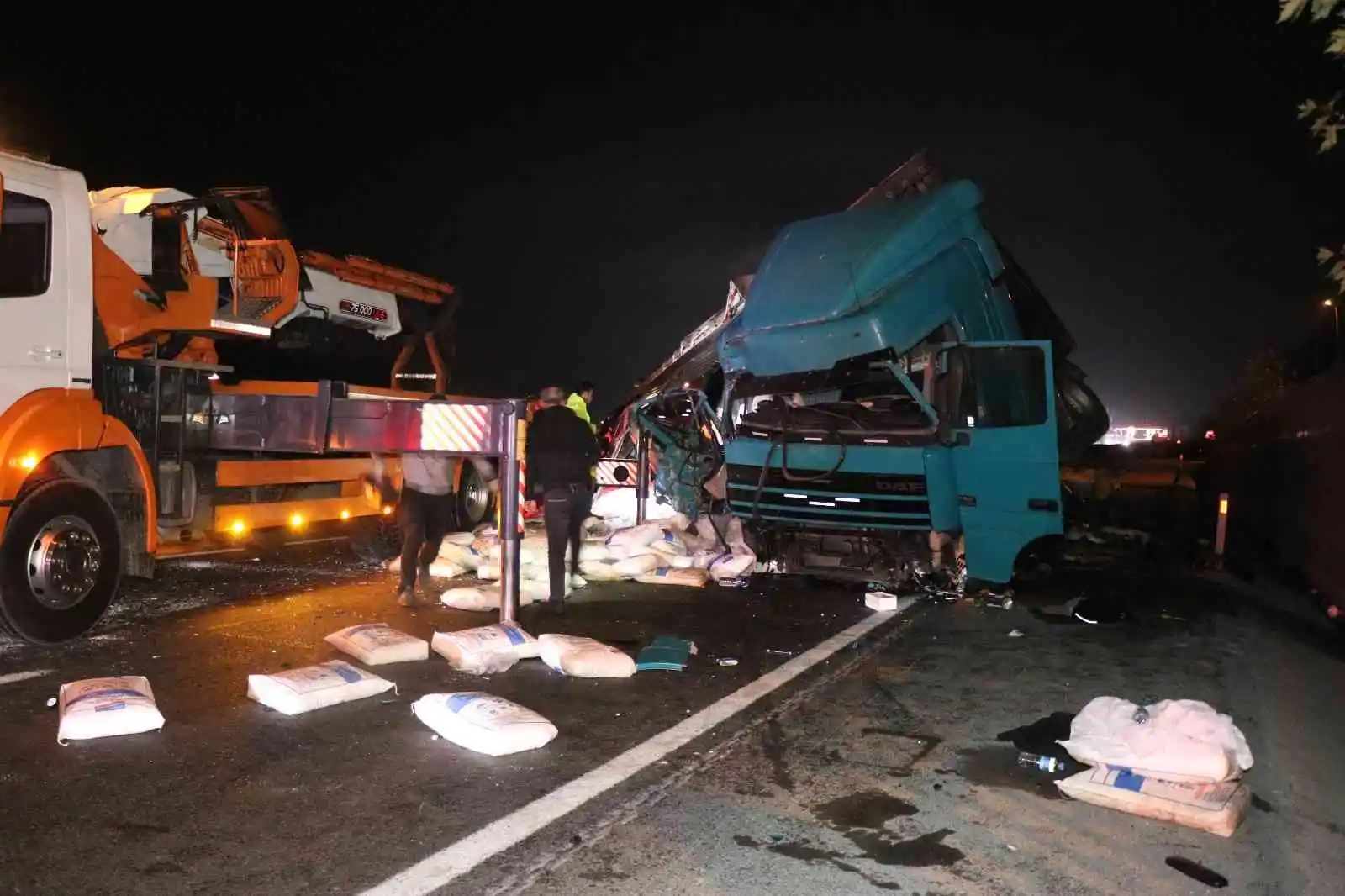 Sakarya D-650 Kara Yolu’nda feci kaza: 1 ölü, 1 yaralı