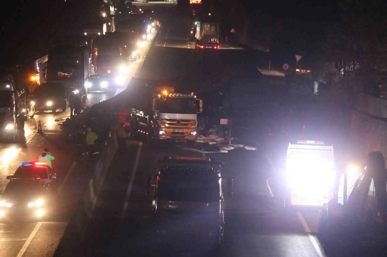 Sakarya D-650 Kara Yolu’nda feci kaza: 1 ölü, 1 yaralı