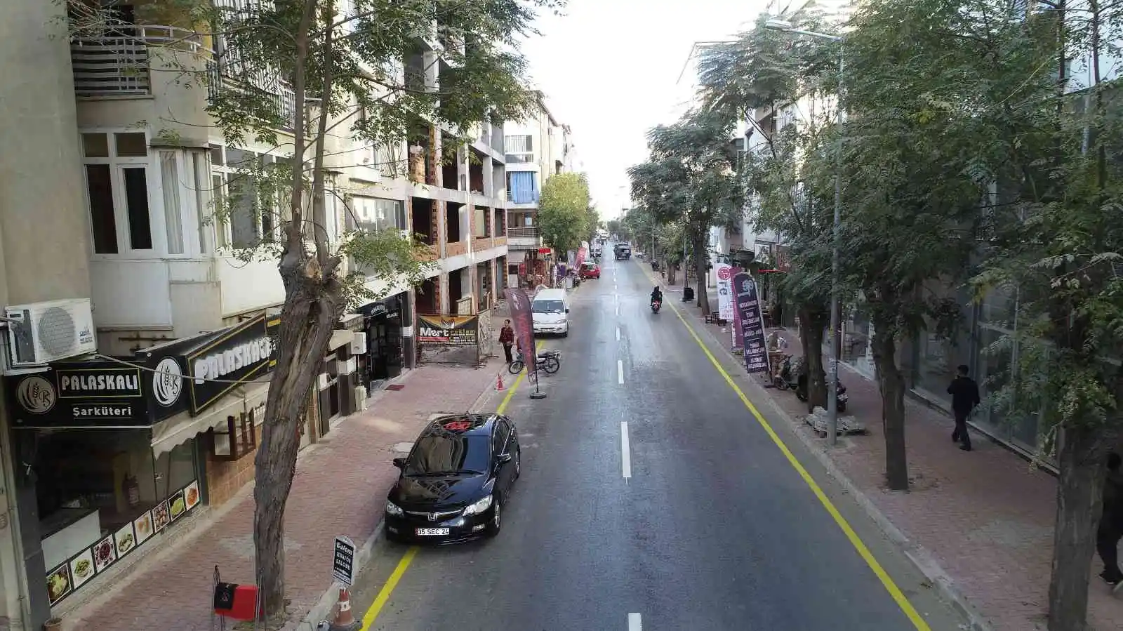 Salihli’de asfaltlanan yollara çizgi çalışması yapıldı