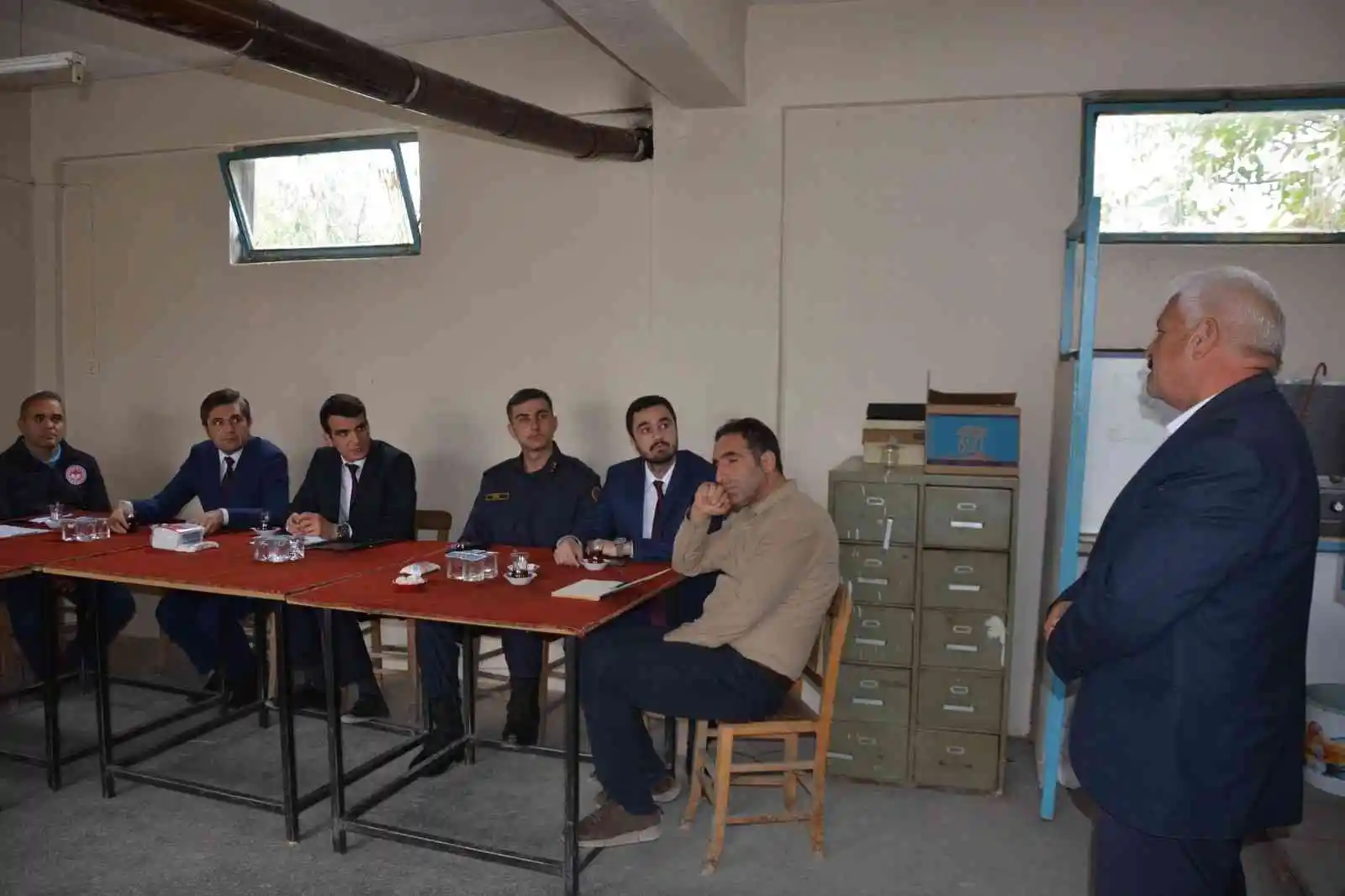 Selendi'de halk toplantıları devam ediyor