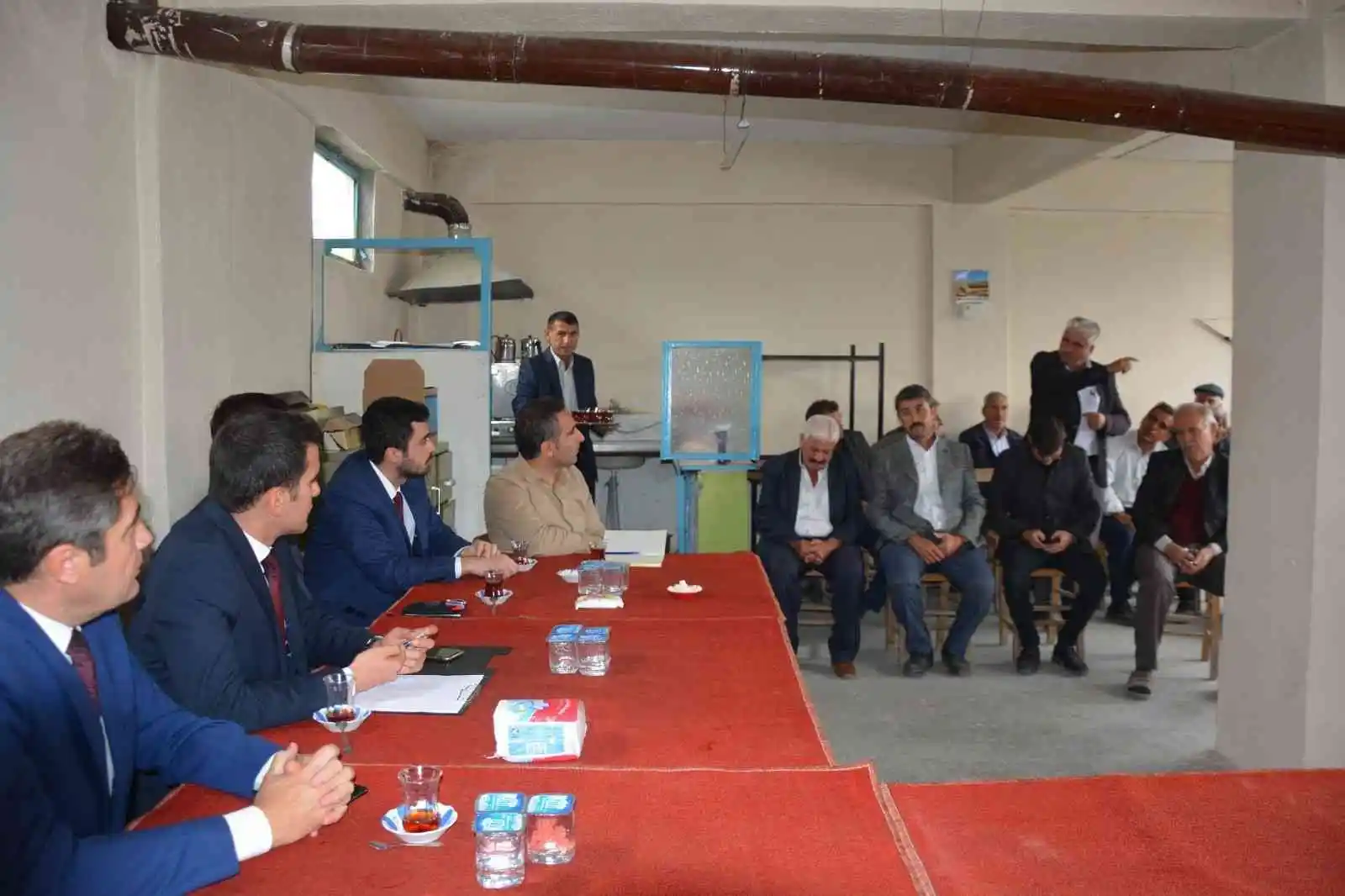 Selendi’de halk toplantıları devam ediyor