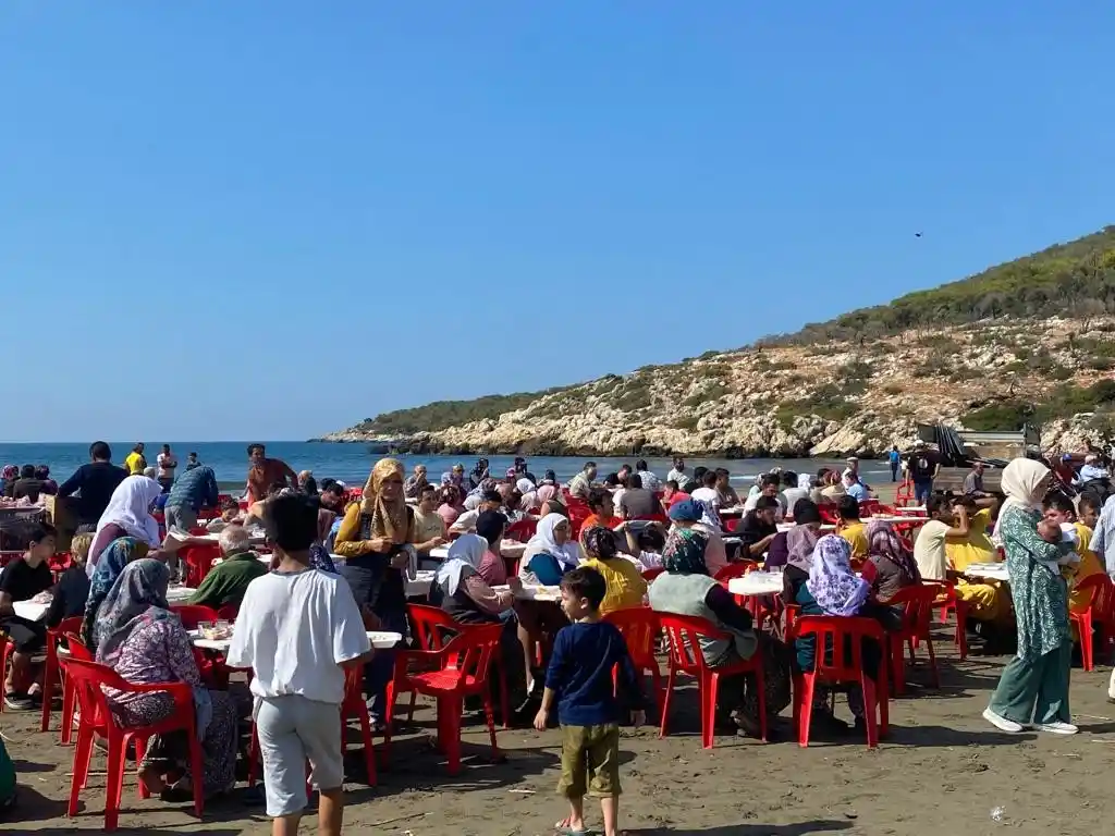 Seydikemer'de 20 yıldır bir araya gelip dua ediyorlar
