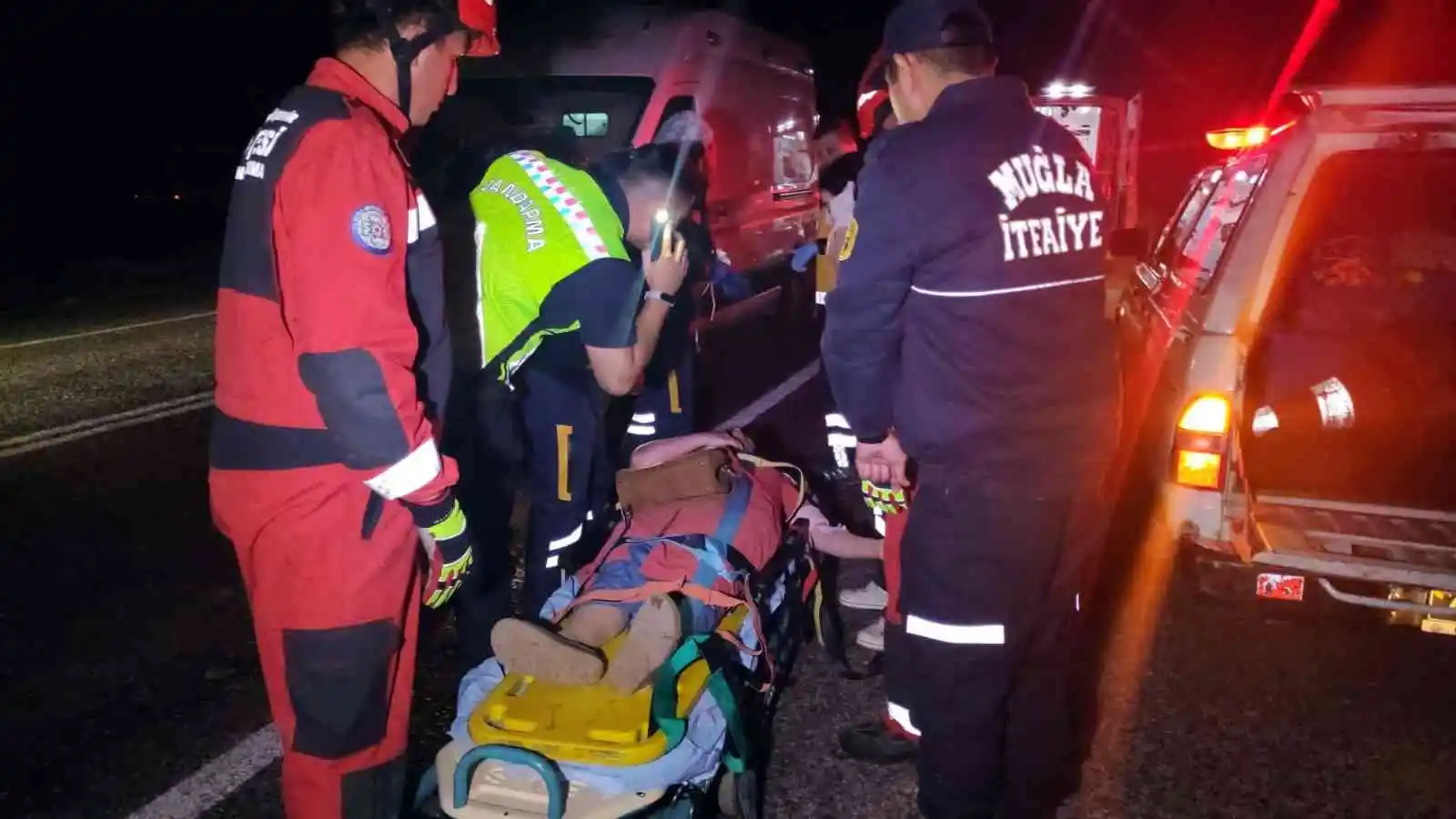 Seydikemer’de otobüsle otomobil çarpıştı: 1 ölü, 1 yaralı