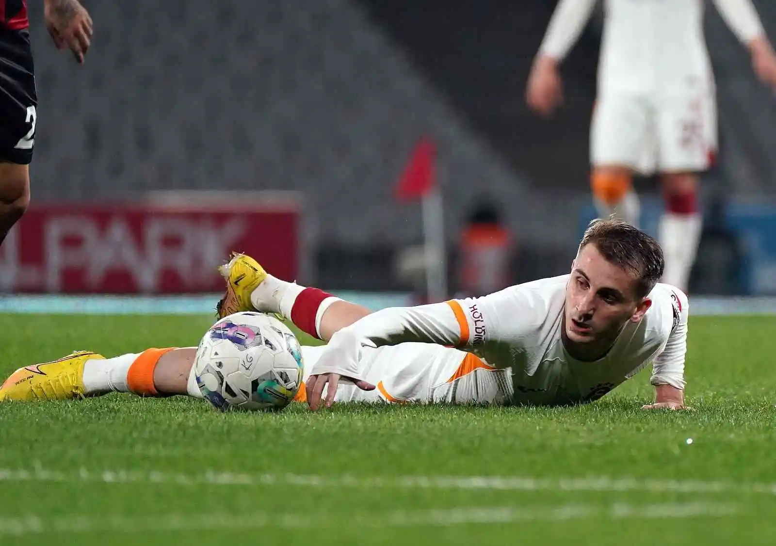 Spor Toto Süper Lig: Fatih Karagümrük: 0 - Galatasaray: 0 (İlk yarı)
