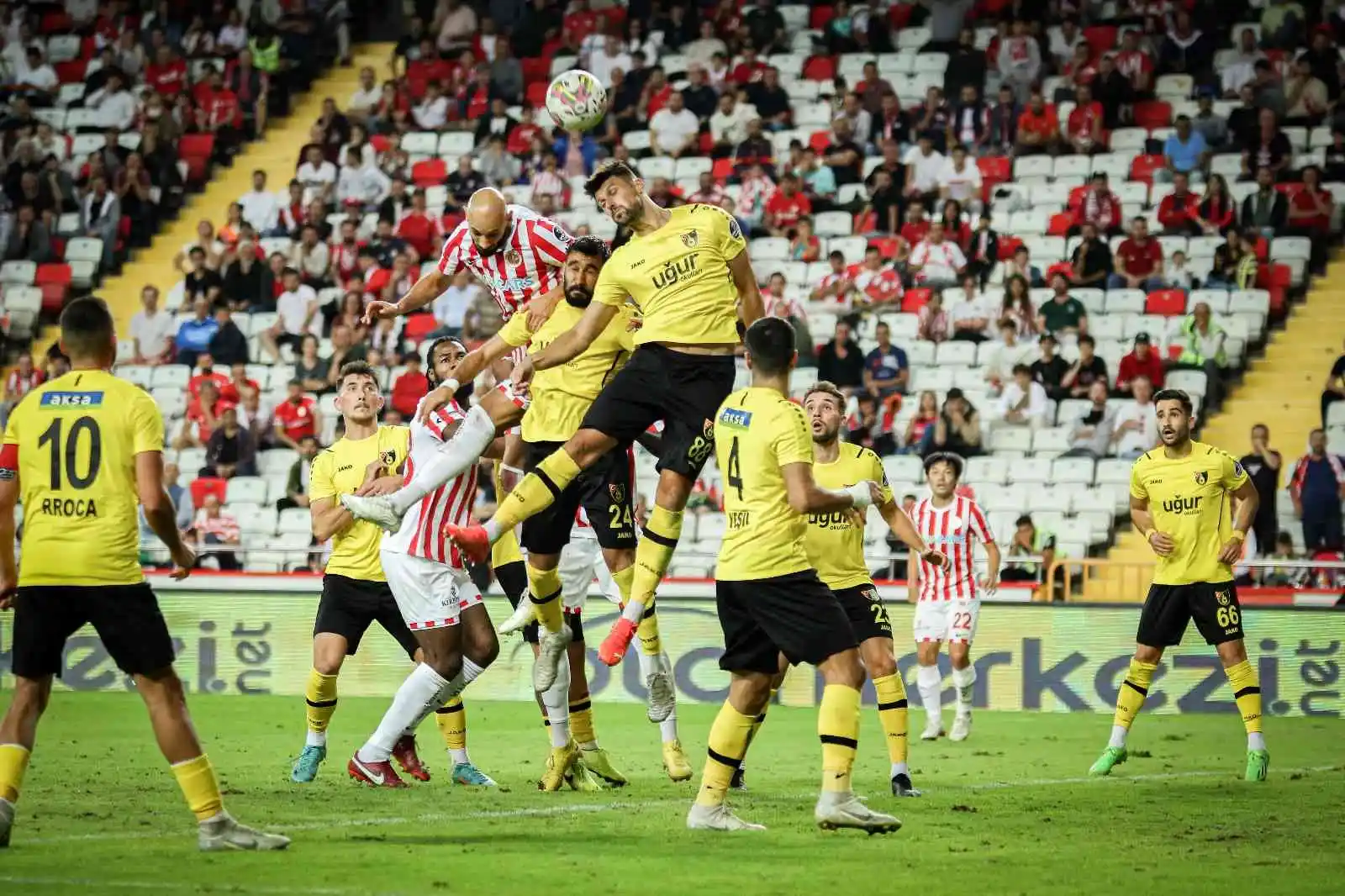 Spor Toto Süper Lig: FTA Antalyaspor: 2 - İstanbulspor: 1 (Maç sonucu)