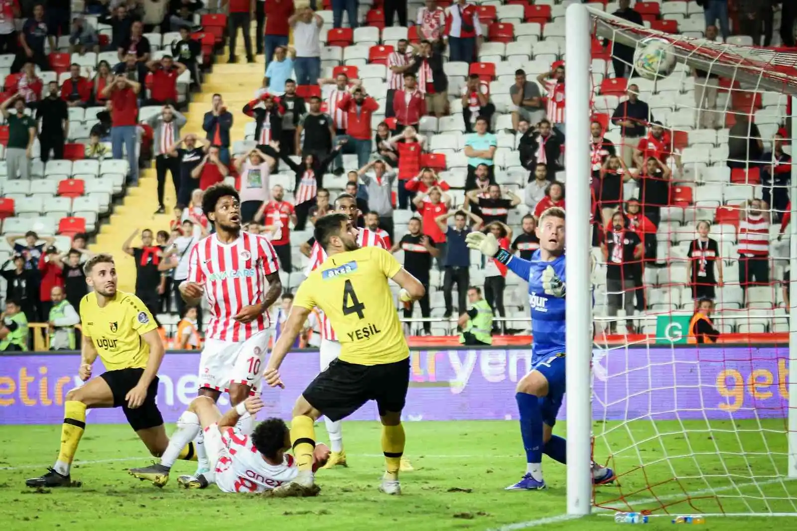 Spor Toto Süper Lig: FTA Antalyaspor: 2 - İstanbulspor: 1 (Maç sonucu)