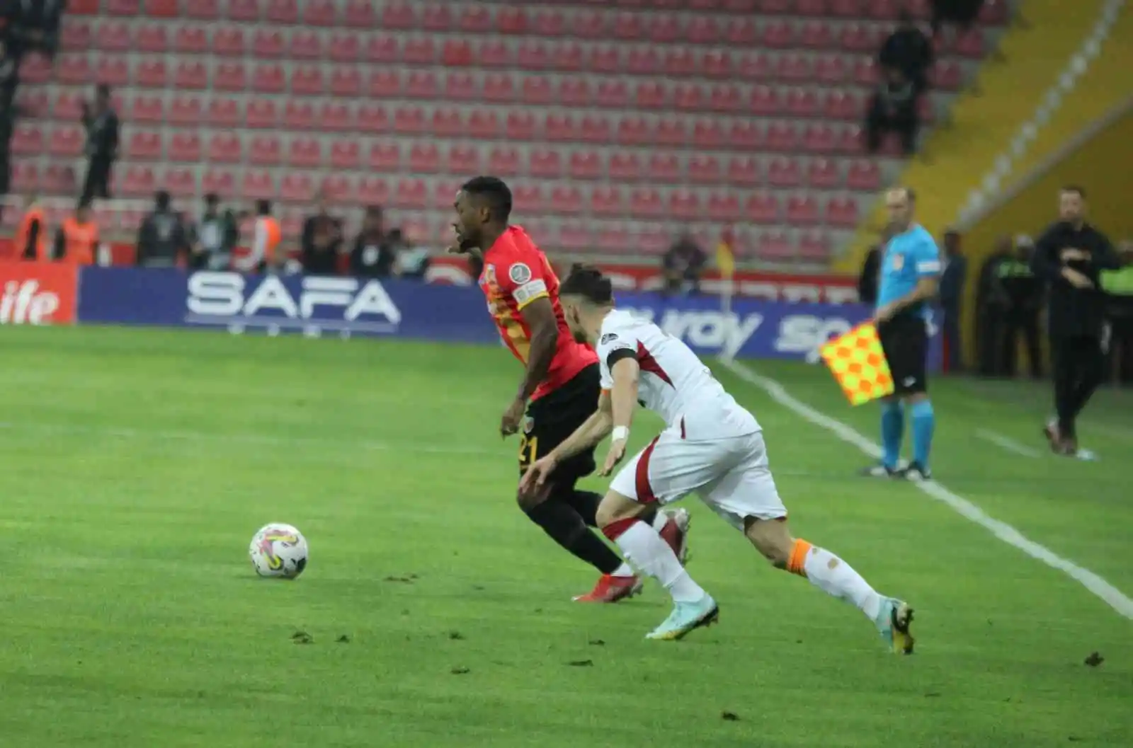 Spor Toto Süper Lig: Kayserispor: 0 - Galatasaray: 0 (Maç devam ediyor)