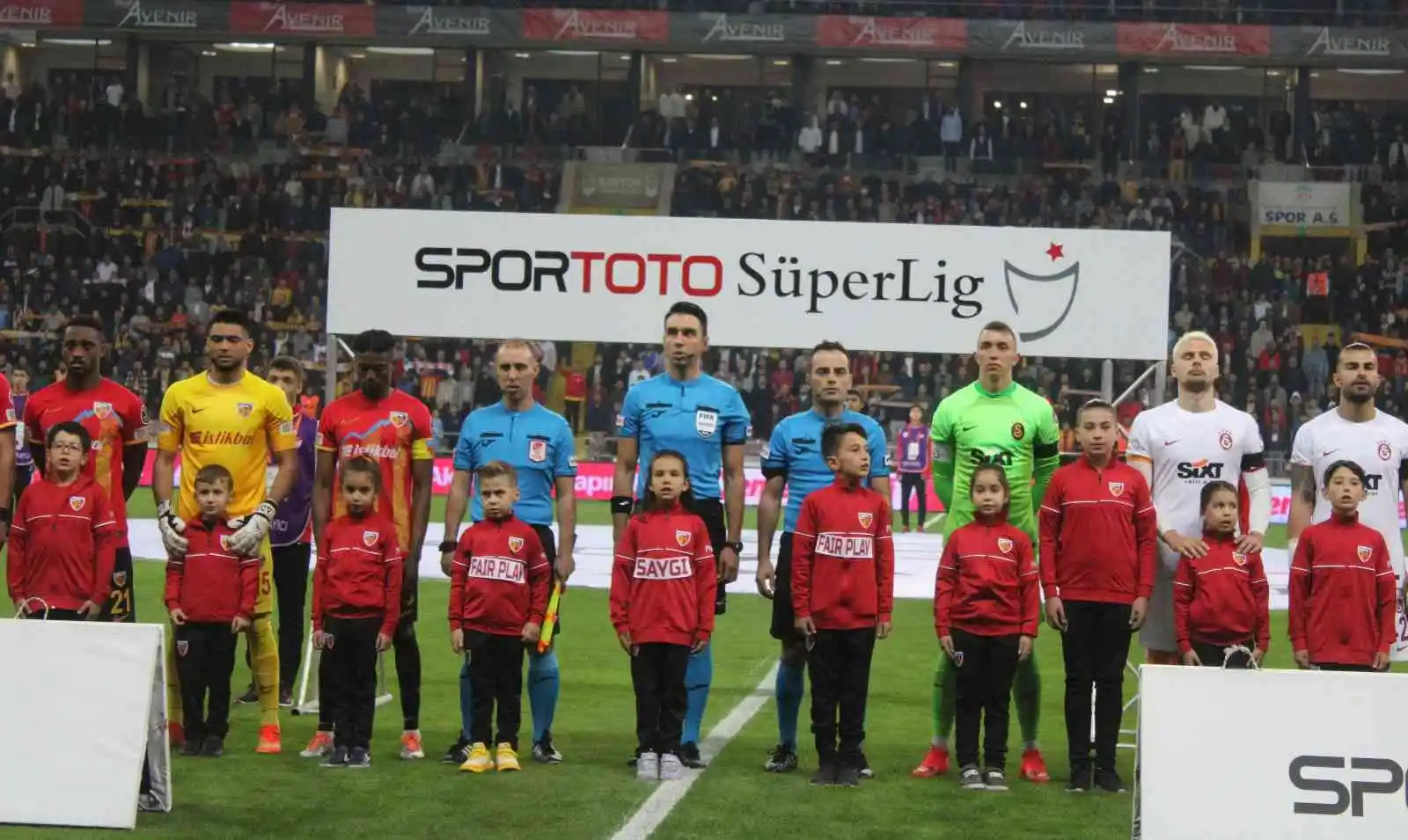 Spor Toto Süper Lig: Kayserispor: 0 - Galatasaray: 0 (Maç devam ediyor)